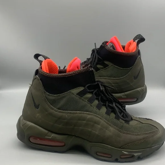 NIKE AIR MAX 95 SNEAKERBOOT DARK LODEN OLIVE GREEN 806809-300 RARE Size